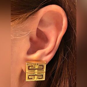 Givenchy Vintage 1977 4G Logo Clip-On Earrings Gold Tone Square Paris New York